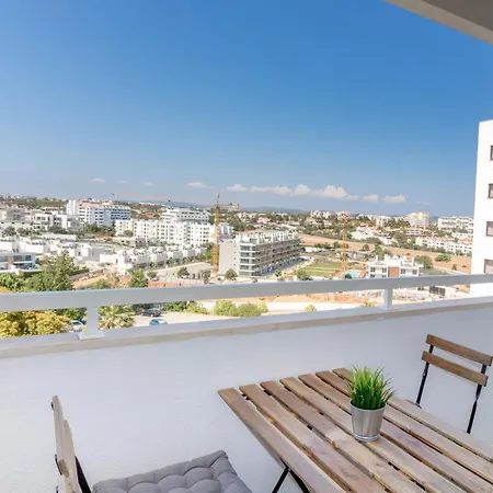 #048 Sunrise By Holidays