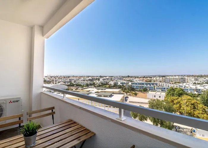 #048 Sunrise By Holidays *