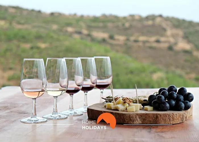 #048 Sunrise By Holidays Apartman *