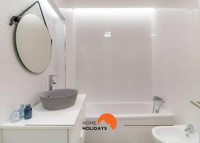 #048 Sunrise Apartment Pool & Bright Space Апартаменты