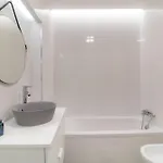 #048 Sunrise Pool & Bright Space 아파트
